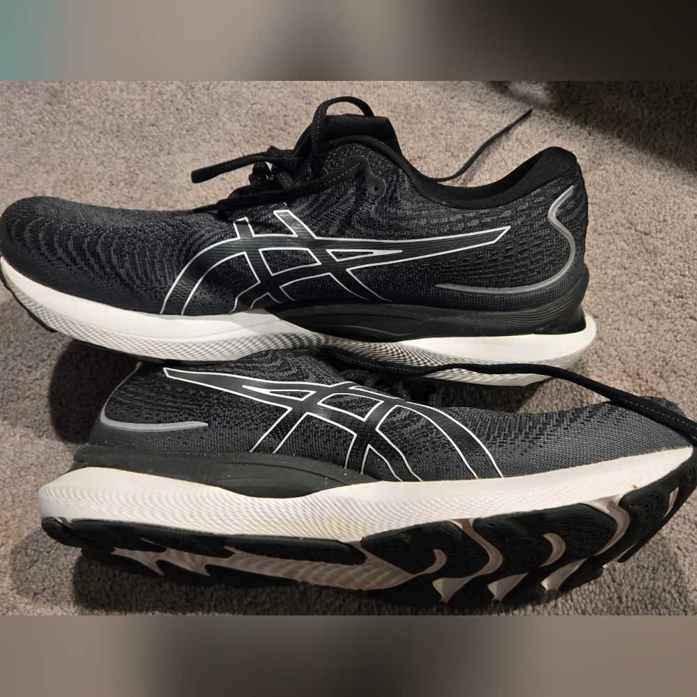 Mens ASICS Black and White Athletic Sneakers Size 11 - Picture 2 of 6